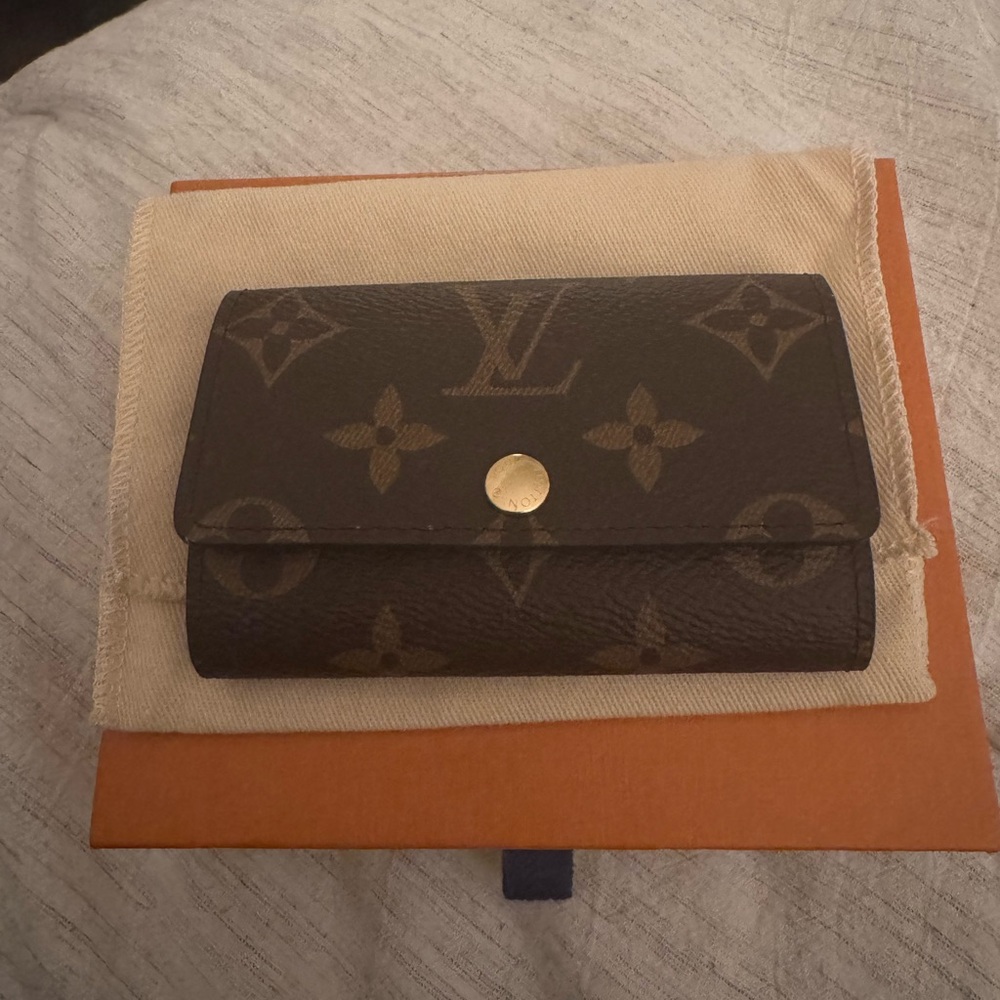 Louis Vuitton Key Holder